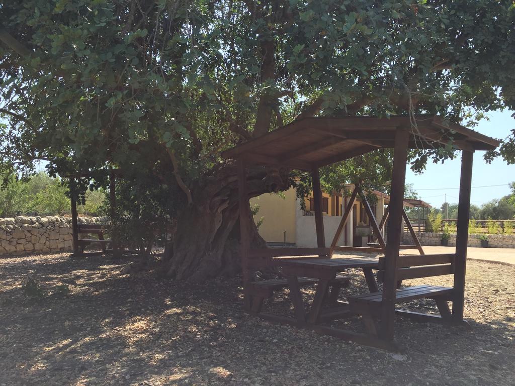Agriturismo Il Melograno Cannizzara Экстерьер фото